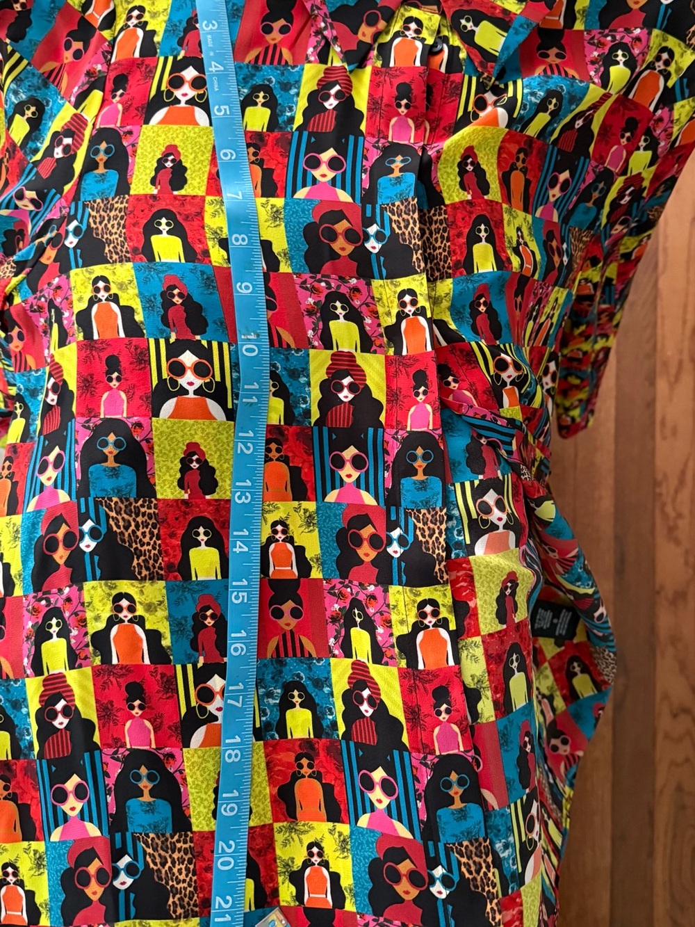 Alice + Olivia Multicolor Pop Art Print Blouse - Picture 5 of 10